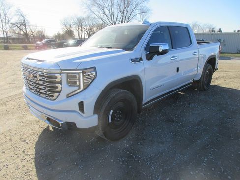 New 2026 GMC Sierra 1500 Denali w/ Denali Reserve Package image 11