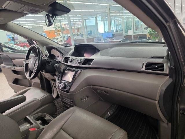 Used 2014 Honda Odyssey Touring image 9