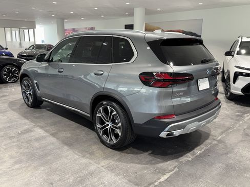 New 2026 BMW X5 sDrive40i w/ Climate Comfort Package image 5