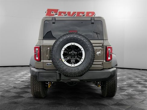 New 2025 Ford Bronco Outer Banks w/ Sasquatch Package image 4