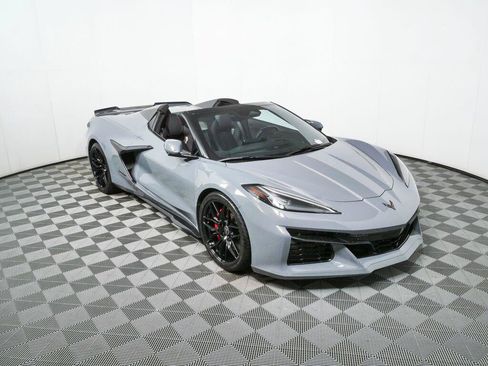 Used 2024 Chevrolet Corvette Z06 RWD image 22