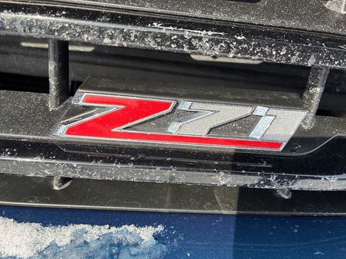 Used 2018 Chevrolet Silverado 1500 LT w/ All Star Edition image 38