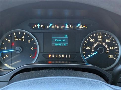 Used 2016 Ford F150 XLT RWD image 11