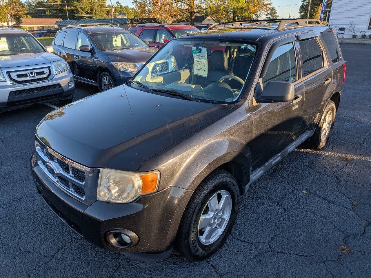Used 2011 Ford Escape XLT w/ 202A Rapid Spec Order Code FWD image 3
