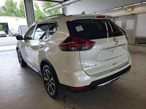Used 2019 Nissan Rogue SL w/ Premium Package AWD/4WD image 4