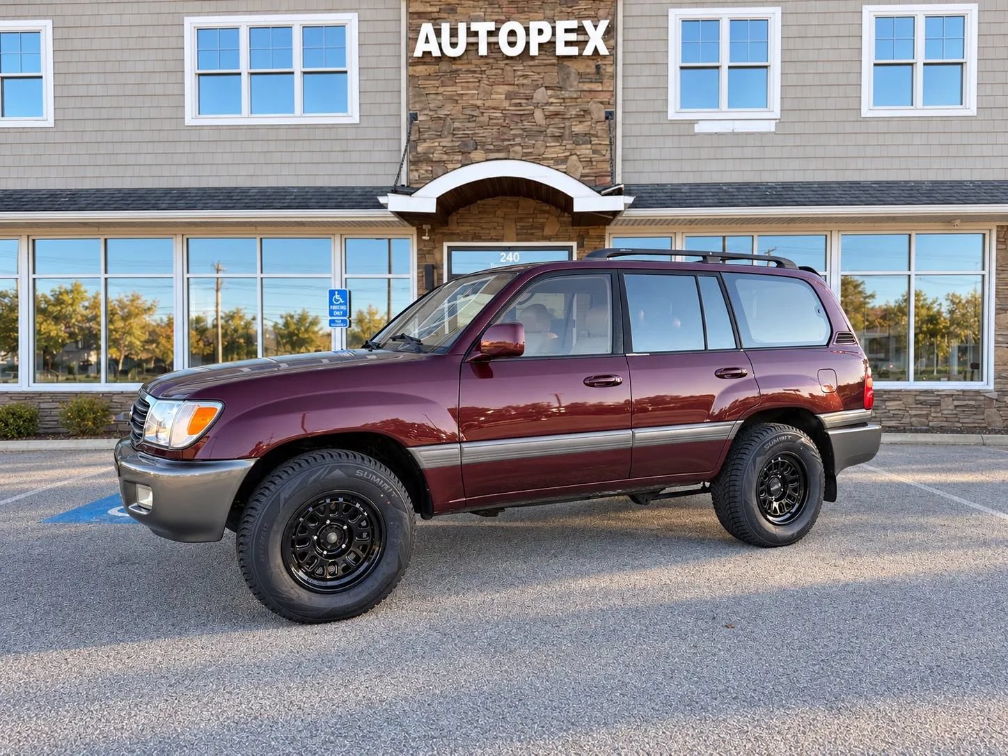 Used 2000 Toyota Land Cruiser w/ Convenience Pkg AWD/4WD image 13