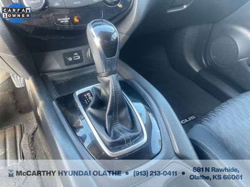 Used 2018 Nissan Rogue SV image 26