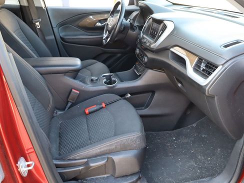 Used 2020 GMC Terrain SLE FWD image 16
