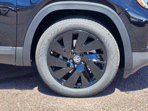 New 2026 Volkswagen Atlas Cross Sport SE AWD/4WD image 30