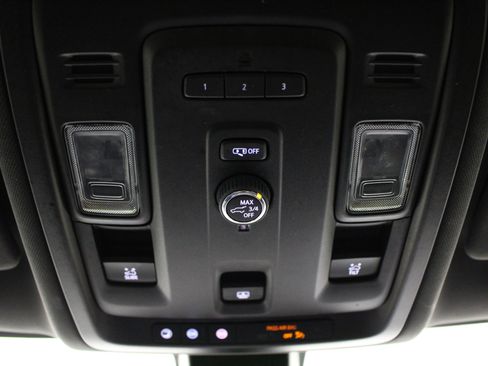 Used 2022 Chevrolet Tahoe Z71 image 19