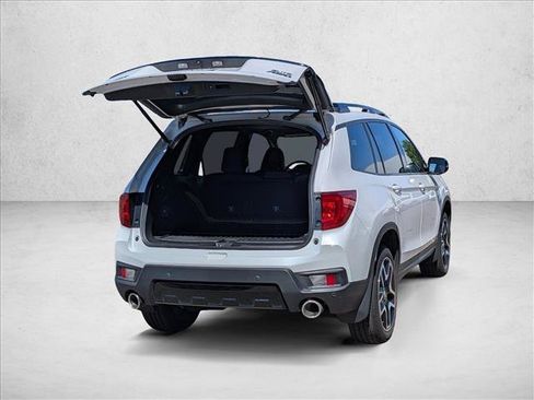 Used 2023 Honda Passport Elite image 5