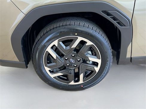 New 2025 Subaru Forester Limited image 35