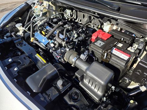 Used 2020 Nissan Versa SV FWD image 21