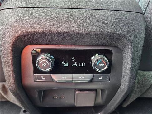 Certified 2024 Chevrolet Traverse RS w/ LPO, Floor Liner Package image 16