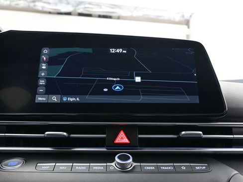 Certified 2025 Hyundai Elantra SEL w/ Cargo Package image 18