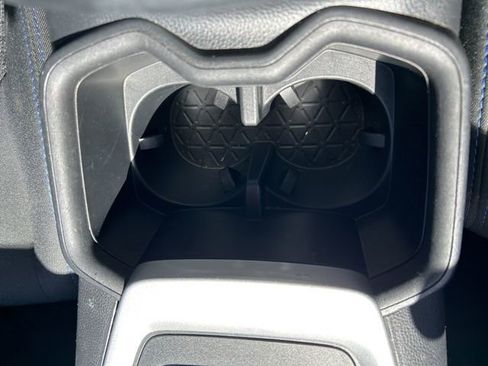 Used 2023 Toyota RAV4 SE w/ Convenience Package image 32