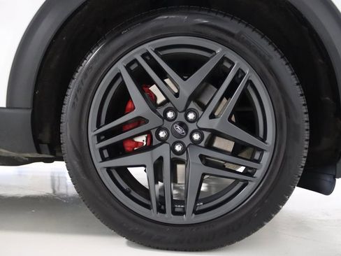 Used 2025 Ford Explorer ST-Line w/ Premium Package image 77