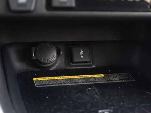 Used 2021 Toyota RAV4 XLE Premium AWD/4WD image 23