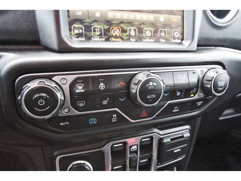 Used 2023 Jeep Wrangler Unlimited Sahara w/ Cold Weather Group AWD/4WD image 27
