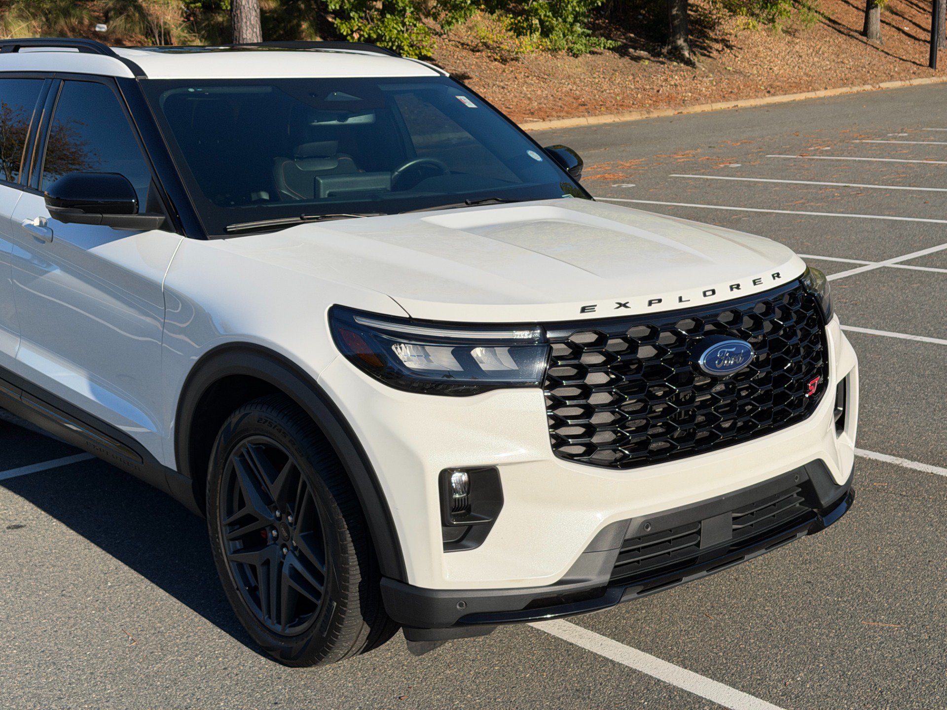 Used 2025 Ford Explorer ST AWD/4WD image 17