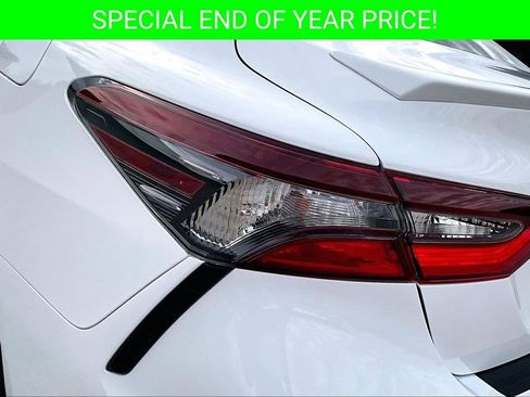 Used 2022 Toyota Camry SE image 23