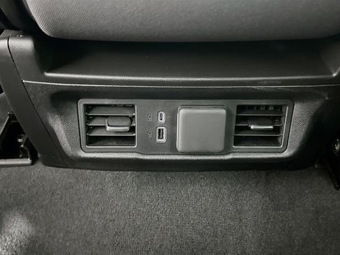 Used 2024 GMC Sierra 1500 Elevation image 26