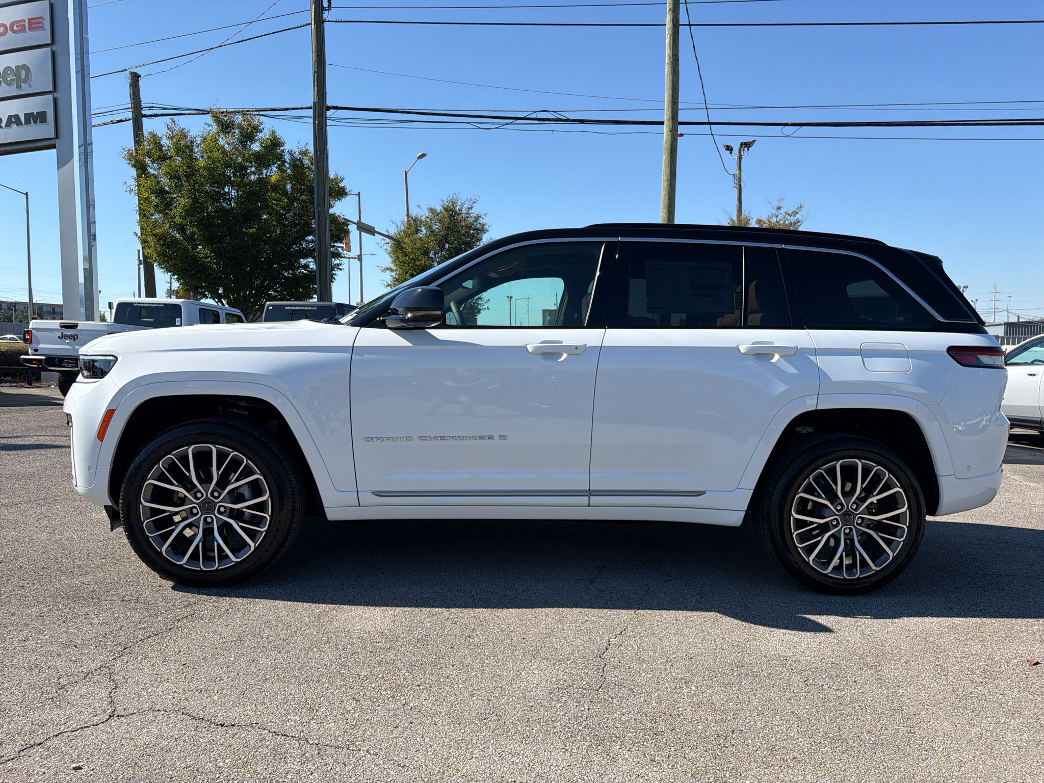 New 2027 Jeep Grand Cherokee Summit AWD/4WD image 10