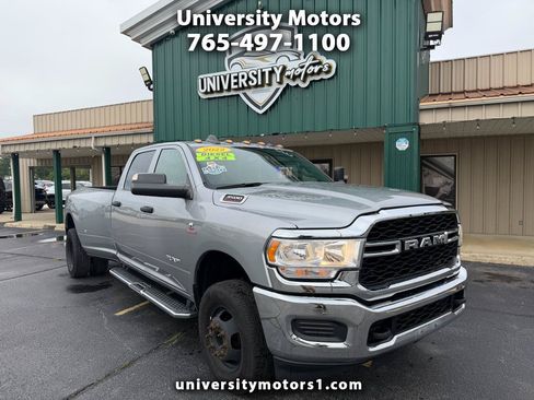 Used 2022 RAM 3500 Tradesman w/ Chrome Appearance Group AWD/4WD image 1