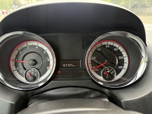 Used 2016 Dodge Grand Caravan SXT FWD image 49