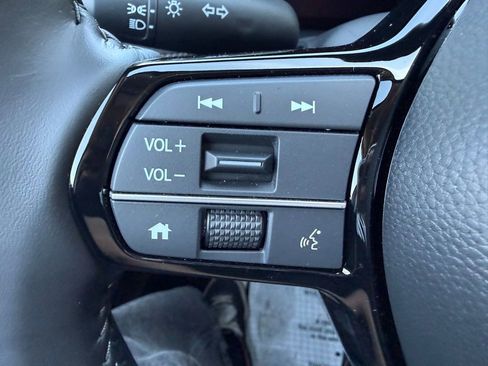 New 2026 Honda HR-V EX-L image 17