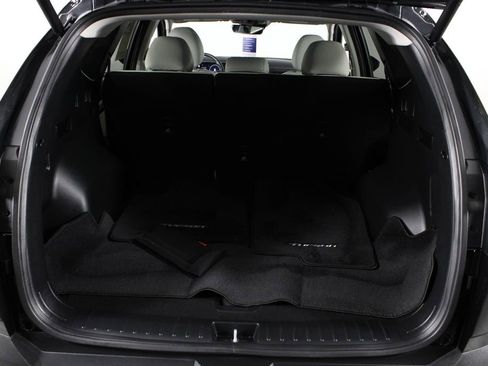 Certified 2025 Hyundai Tucson Limited FWD image 18
