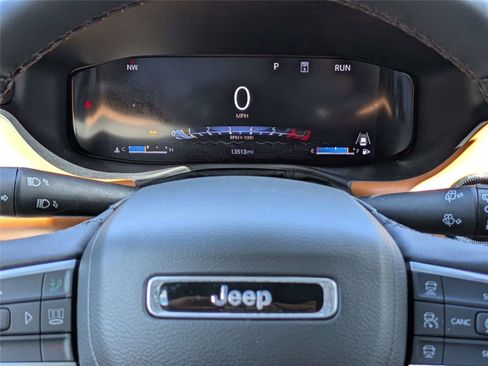 Certified 2025 Jeep Compass Limited w/ Elite Group AWD/4WD image 32