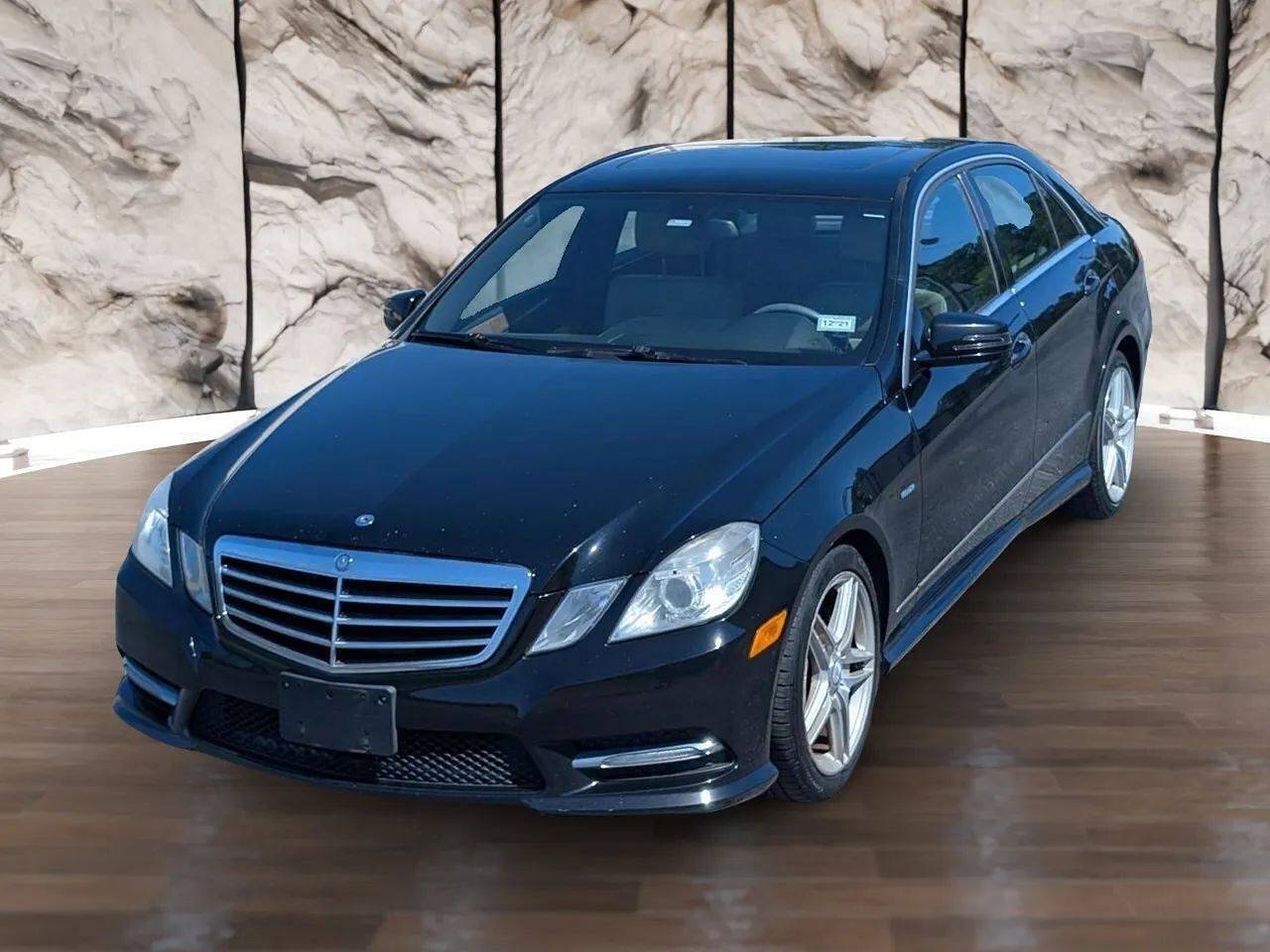 Used 2012 Mercedes-Benz E 350 Sedan image 3