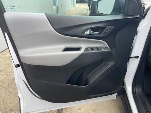 Certified 2024 Chevrolet Equinox LS w/ LS Convenience Package FWD image 21