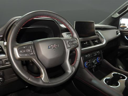 Used 2024 Chevrolet Suburban RST w/ Luxury Package image 15