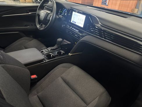 Used 2026 Toyota Camry LE FWD image 16