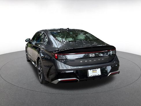 Used 2025 Hyundai Sonata SEL FWD image 5
