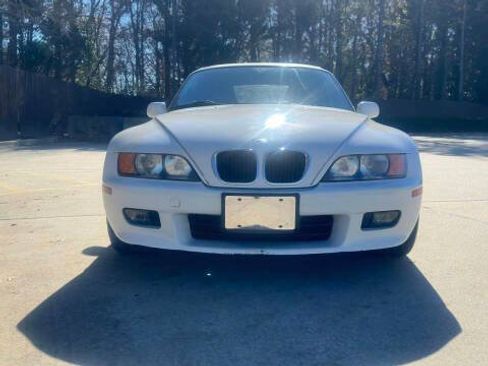 Used 1999 BMW Z3 2.5i RWD image 2