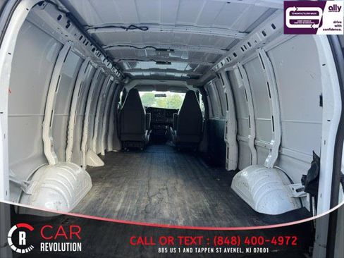 Used 2023 Chevrolet Express 2500 2500 155'' w/ Driver Convenience Package image 7