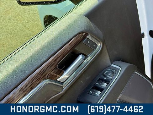 Used 2022 Chevrolet Silverado 1500 LT image 15