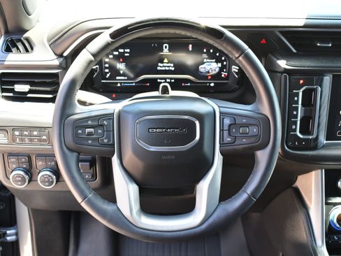 Used 2023 GMC Yukon Denali w/ Denali Reserve Package AWD/4WD image 17