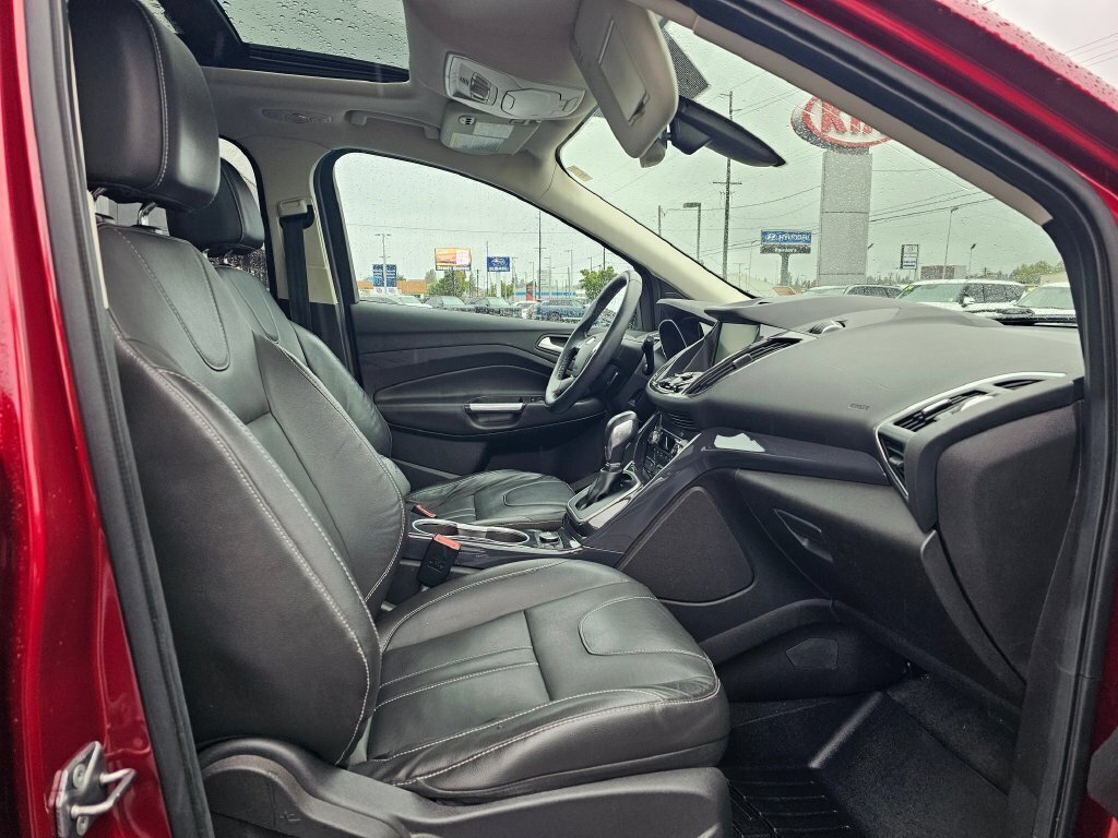 Used 2013 Ford Escape Titanium w/ Parking Technology Pkg AWD/4WD image 10