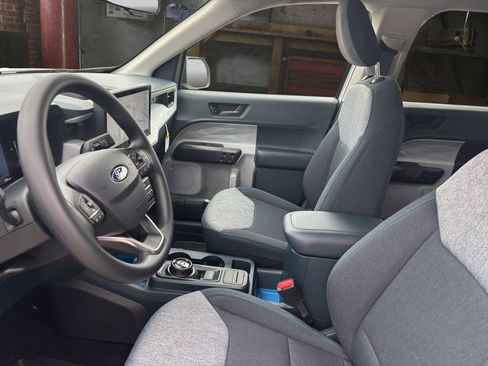 New 2026 Ford Maverick XLT image 19