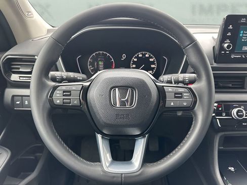 Used 2024 Honda Pilot Touring image 16