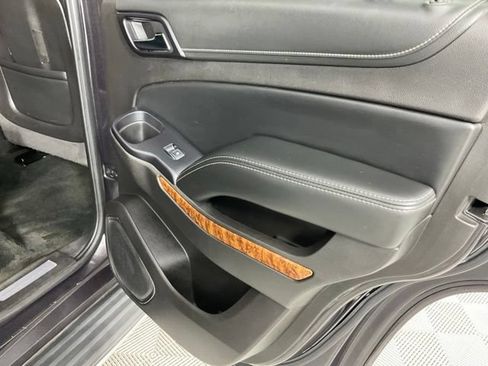 Used 2016 Chevrolet Tahoe LTZ AWD/4WD image 32