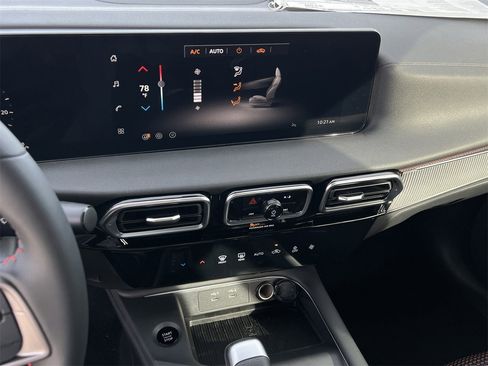 New 2026 Nissan Sentra SR image 10