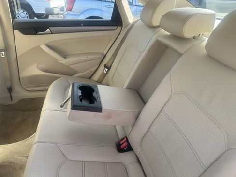 Used 2014 Volkswagen Passat TDI SE image 22