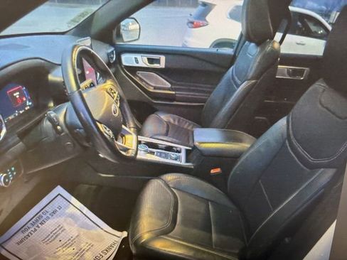 Used 2020 Ford Explorer ST w/ ST Street Pack image 10
