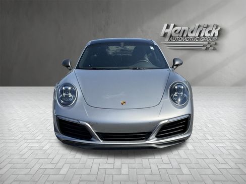Used 2018 Porsche 911 Carrera T RWD image 3