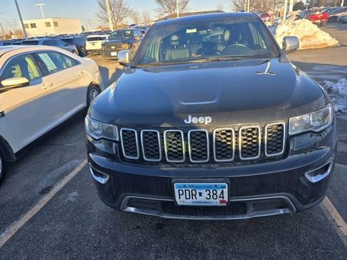 Certified 2017 Jeep Grand Cherokee Limited w/ Trailer Tow Group IV image 3